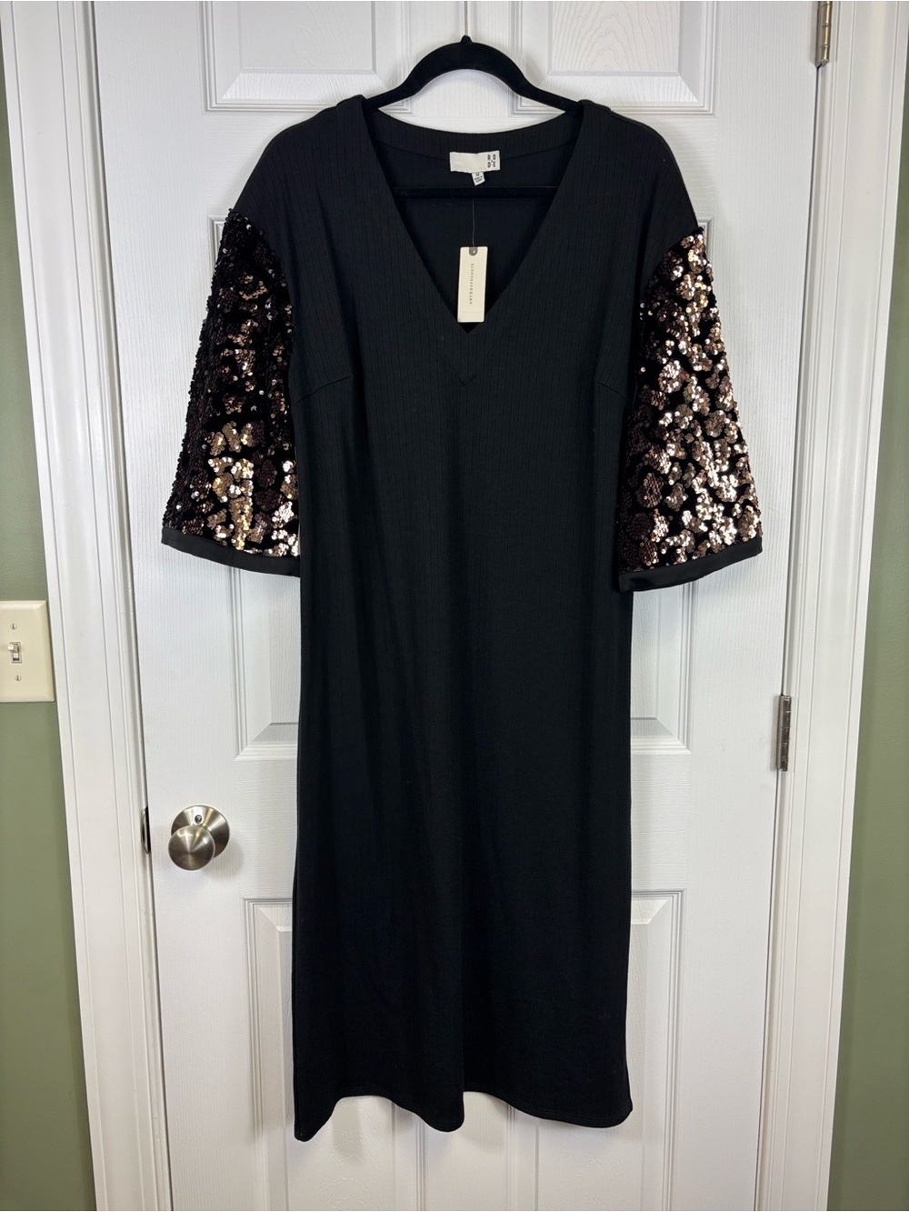 NWT Anthropologie Ro & De Ariel sequined sleeve v neck midi dress sz med - Picture 2 of 6